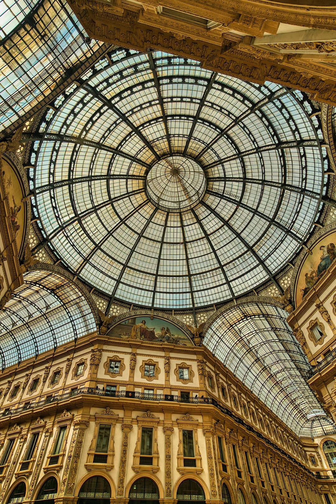 Pescara Di Visit Abruzzo - Fiume Pescara, CC BY-SA 2.0, https://commons.wikimedia.org/w/index.php?curid=136894077