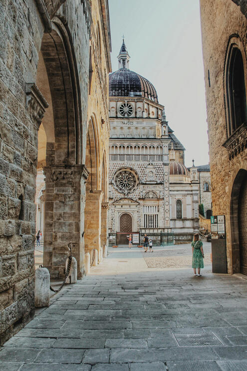 Foto di Dominika Gregušová: https://www.pexels.com/it-it/foto/punto-di-riferimento-edificio-italia-storico-13073780/